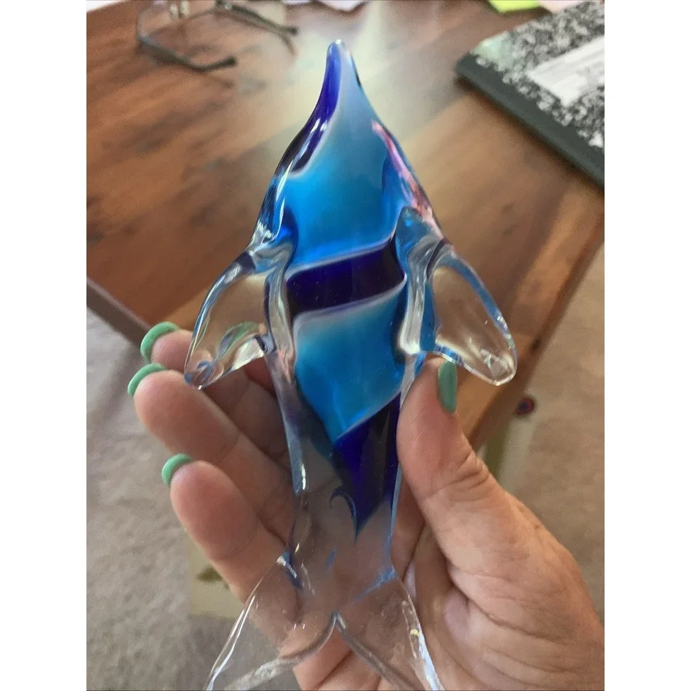 Glass Dolphin Figurine Paperweight Ocean Nautical Sea Home Decor Beautiful Blue